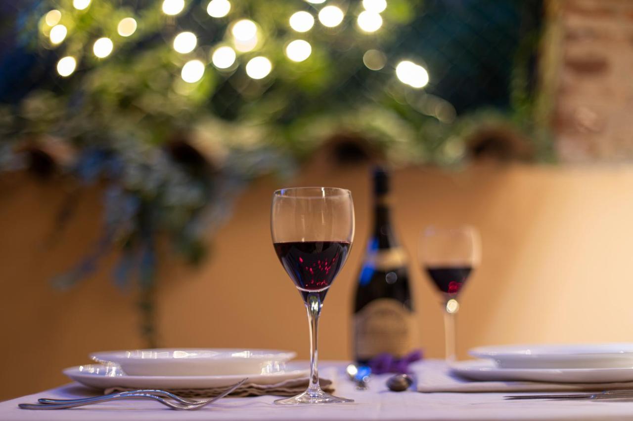 Luxury Suite In The Center I Private Patio & Kitchen ボローニャ エクステリア 写真