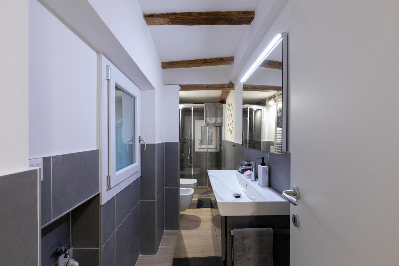 Luxury Suite In The Center I Private Patio & Kitchen ボローニャ エクステリア 写真